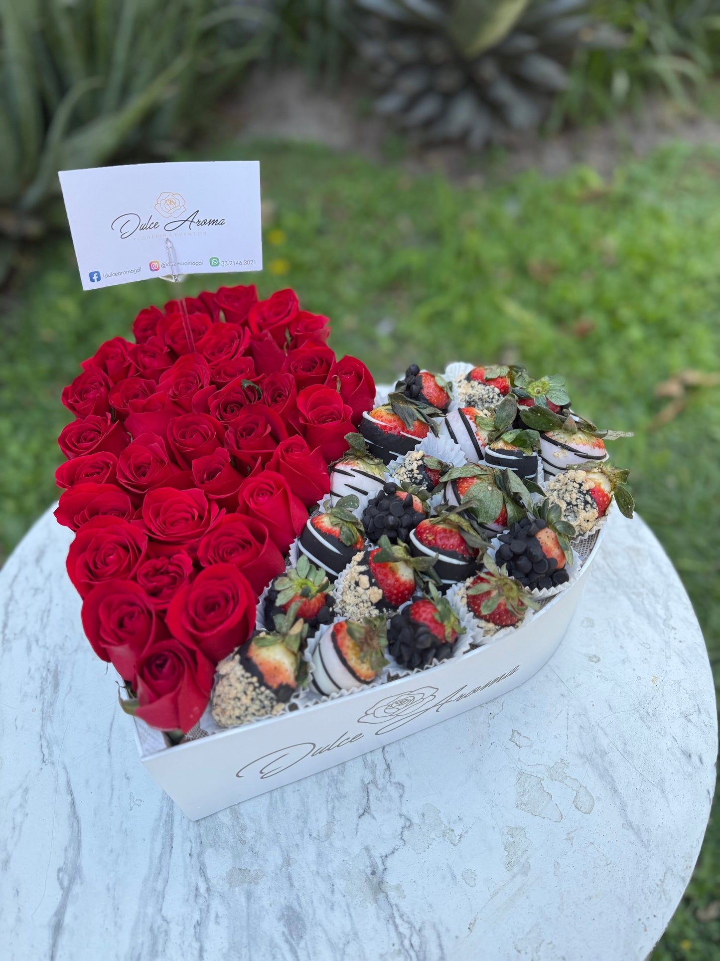 Corazón rosas y fresas chico