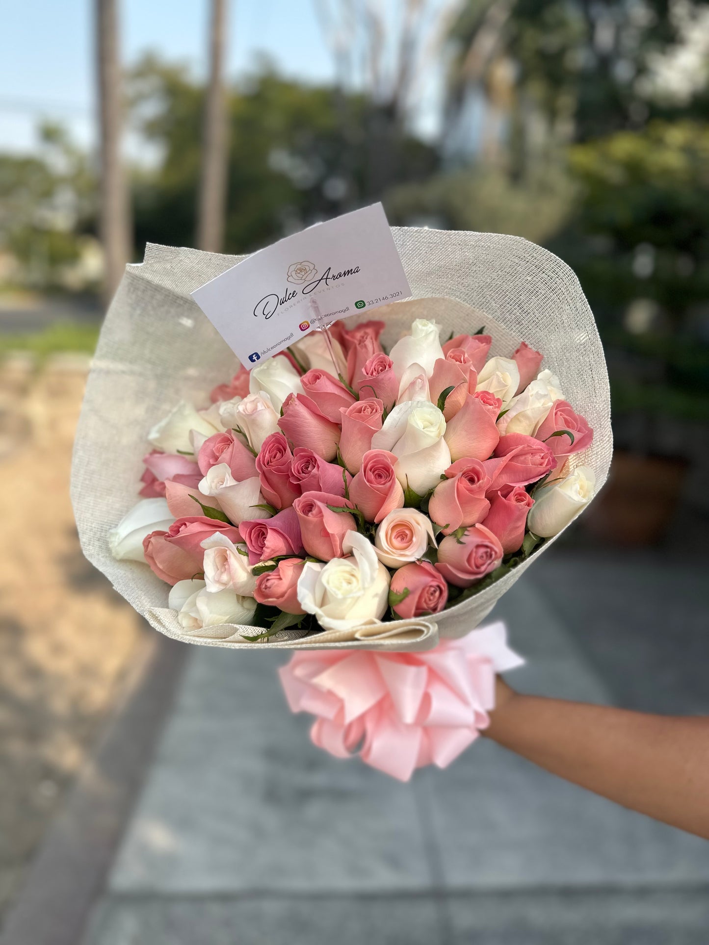 Ramo 50 rosas Caricia