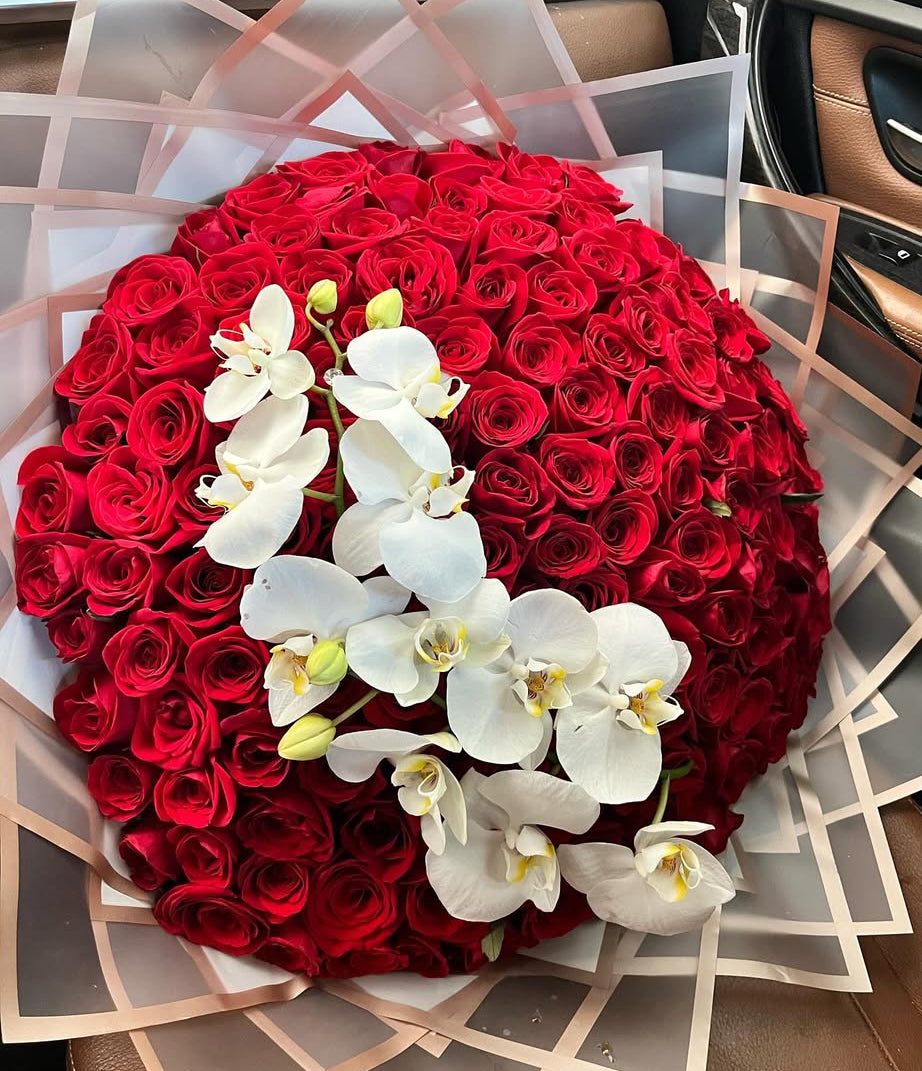 Ramo 100 rosas y orquídeas