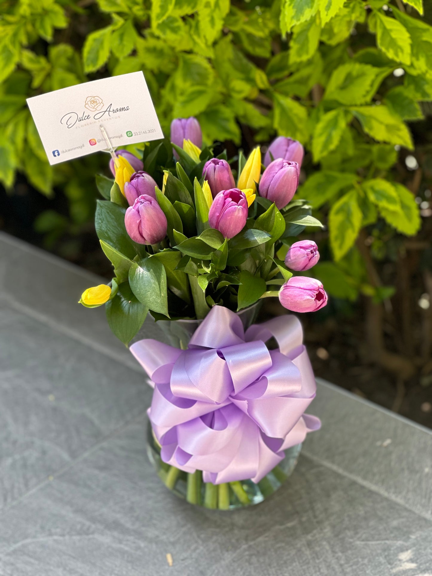 Florero Tulipanes