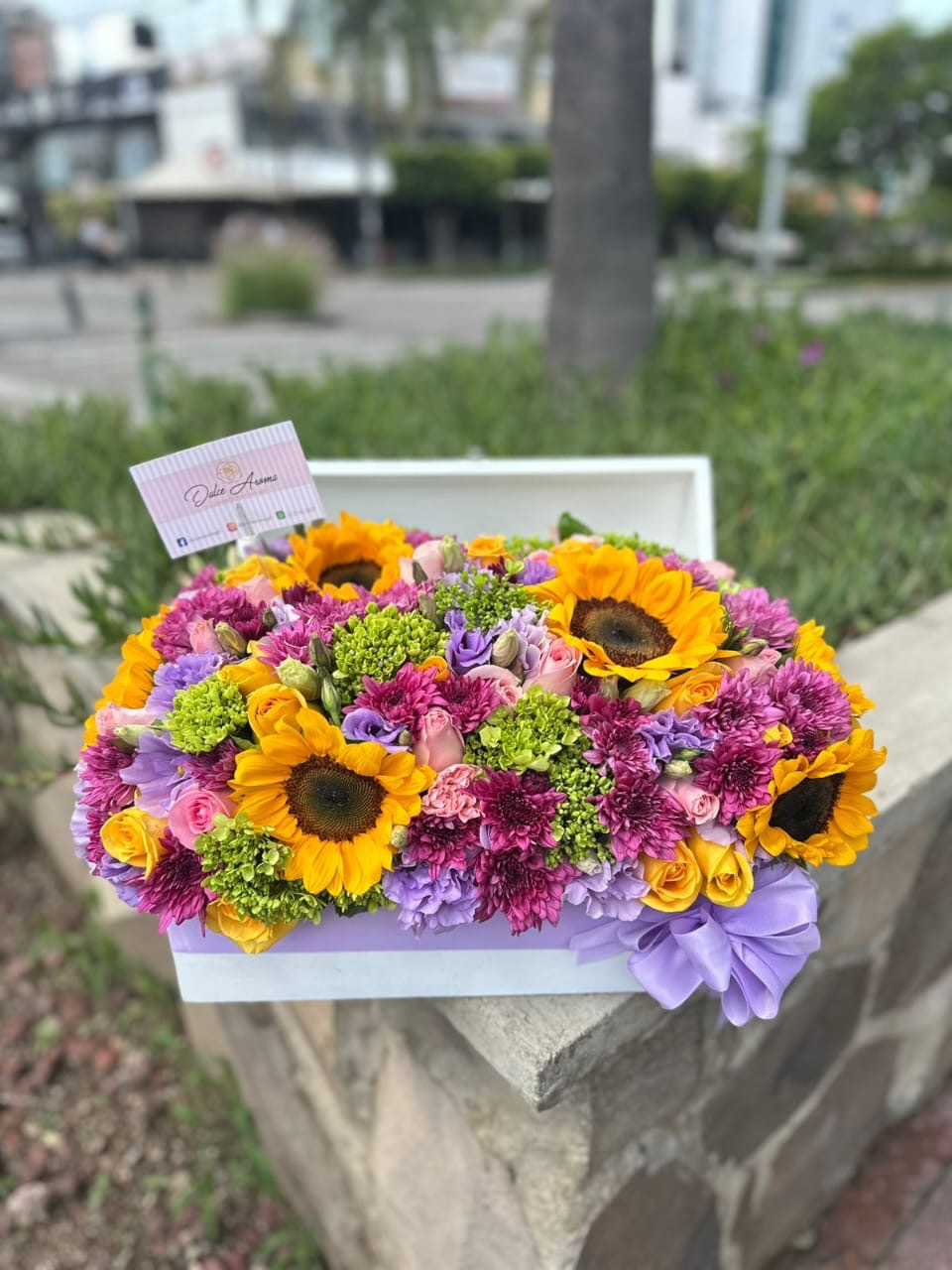 Cofre Violeta & Sol "FLORES AMARILLAS"