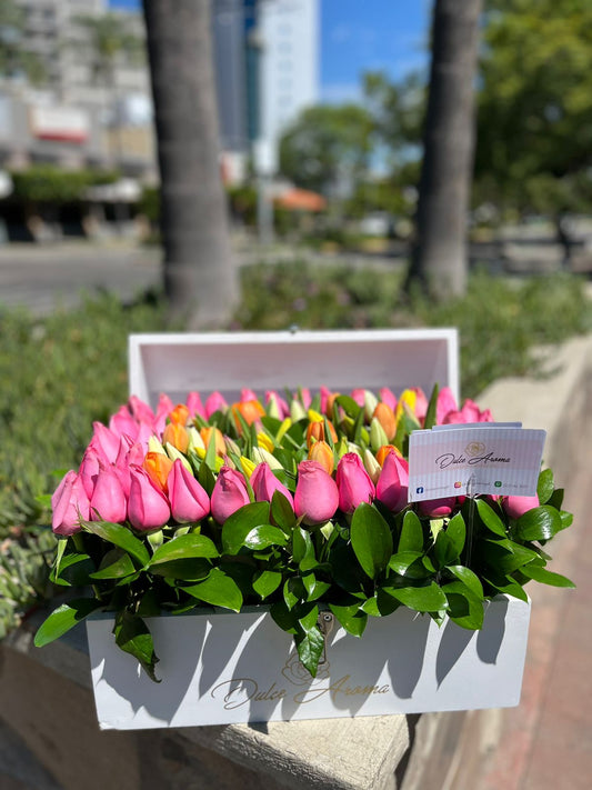 Cofre Chico Tulipanes y Rosas