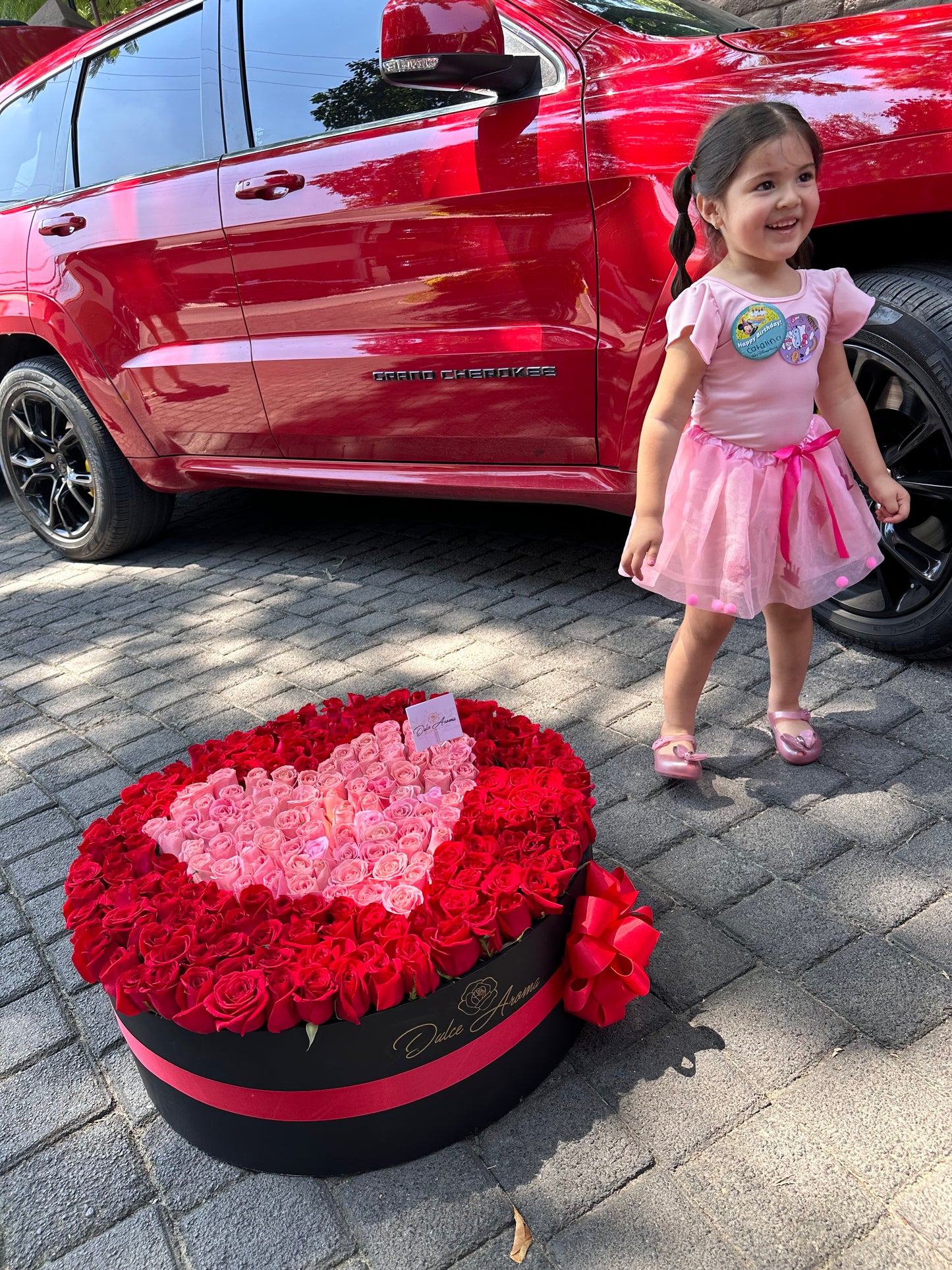 Caja circular pave rosas grande