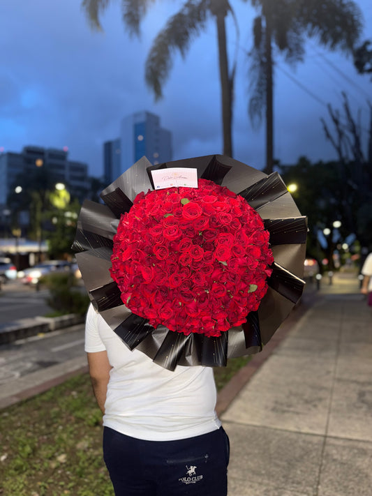 Ramo 200 Rosas Essencial