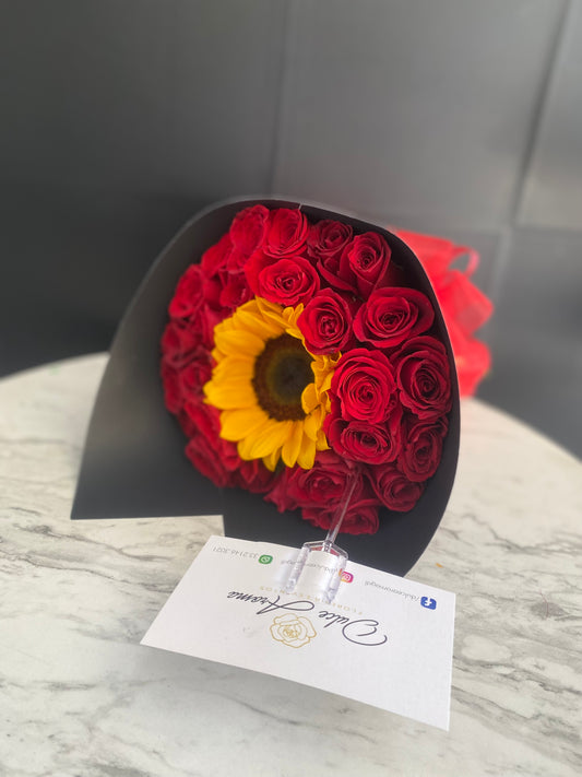 Ramo 1 Girasol y 24 Rosas