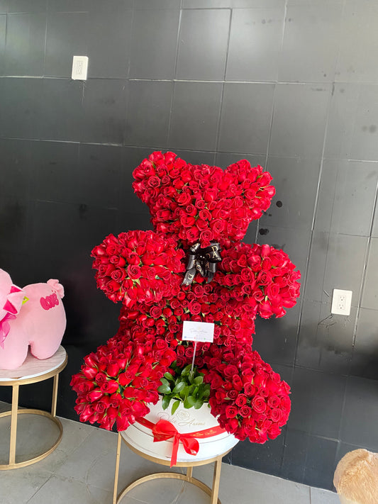 Oso 1200 rosas