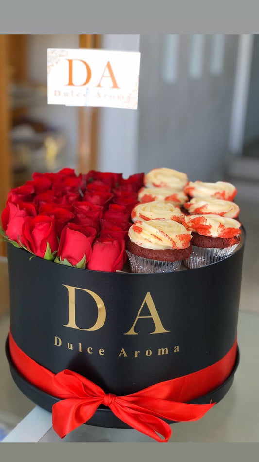 Caja circular pave de rosas y muffins