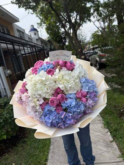 Ramo Encanto de Hortensias