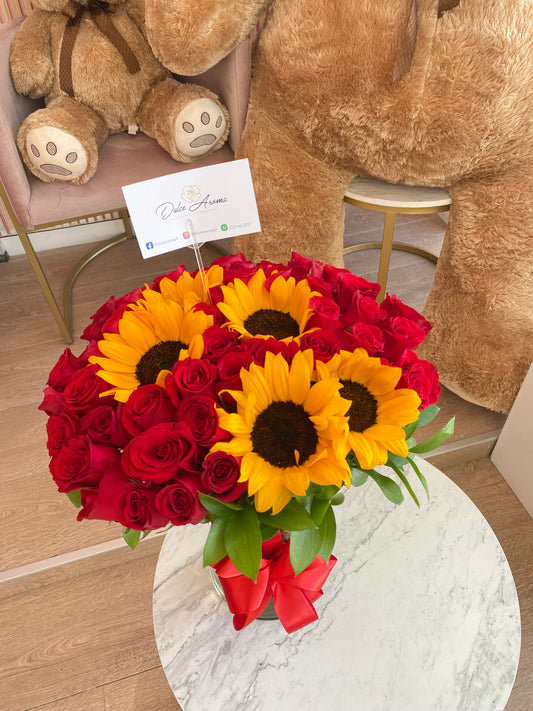 Florero rosas (50) y girasoles (5)