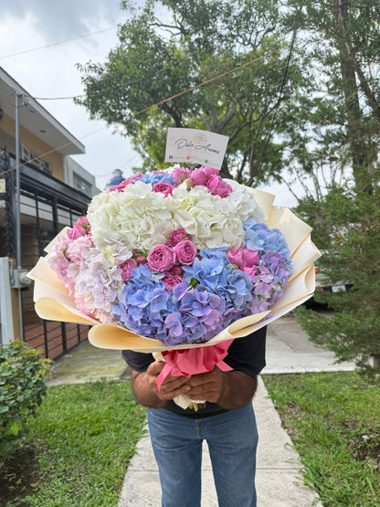 Ramo Encanto de Hortensias