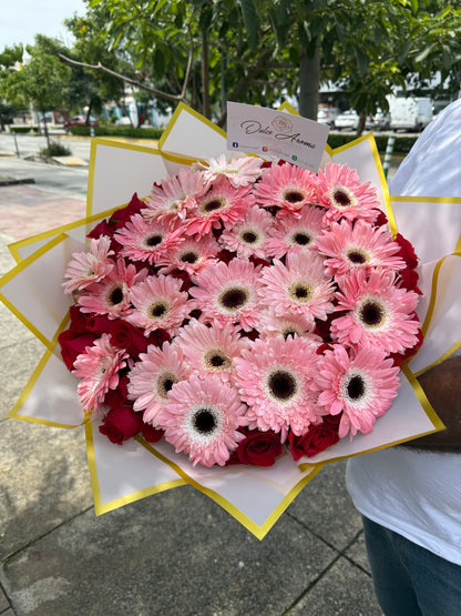 Ramo 100 Rosas y 20 Gerberas
