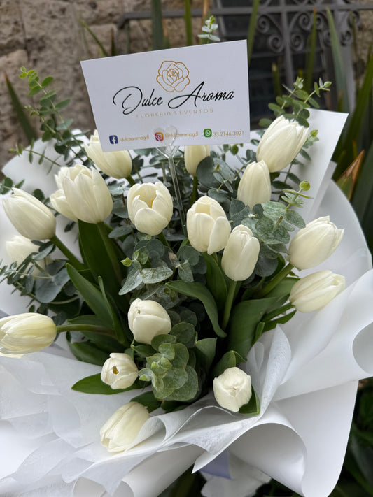 Ramo Tulipanes (20)