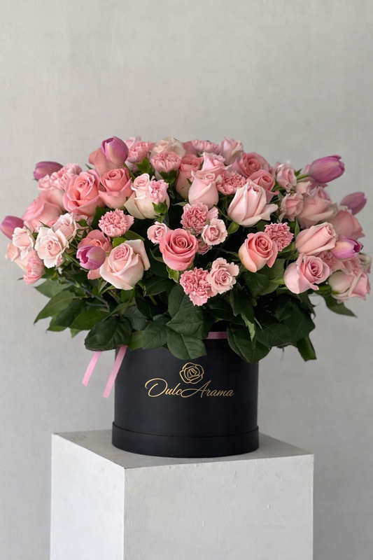 Esfera rosas, claveles y tulipanes