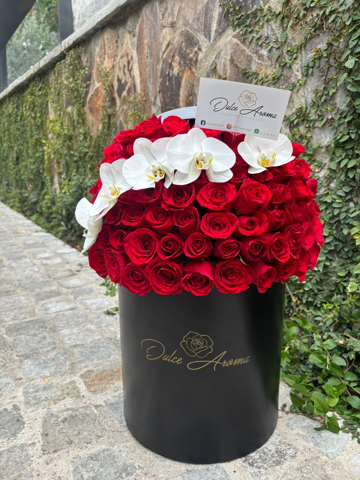 Media Esfera Rosas y Orquídeas