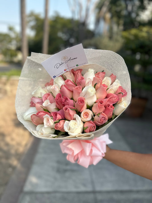 Ramo 50 rosas Caricia