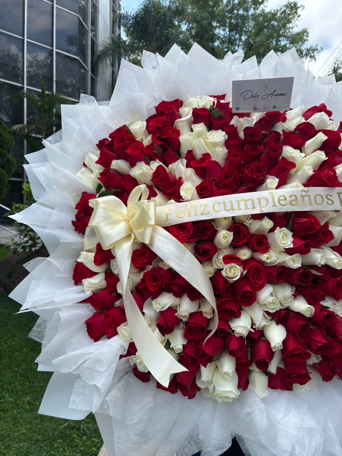 Ramo 300 rosas