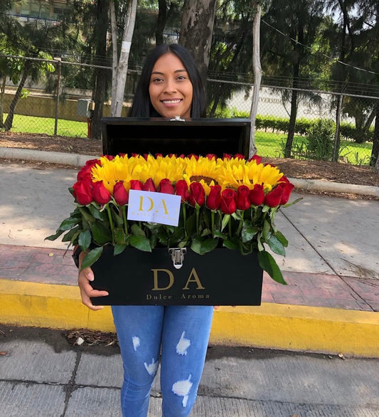 Cofre Girasoles y Rosas Mediano