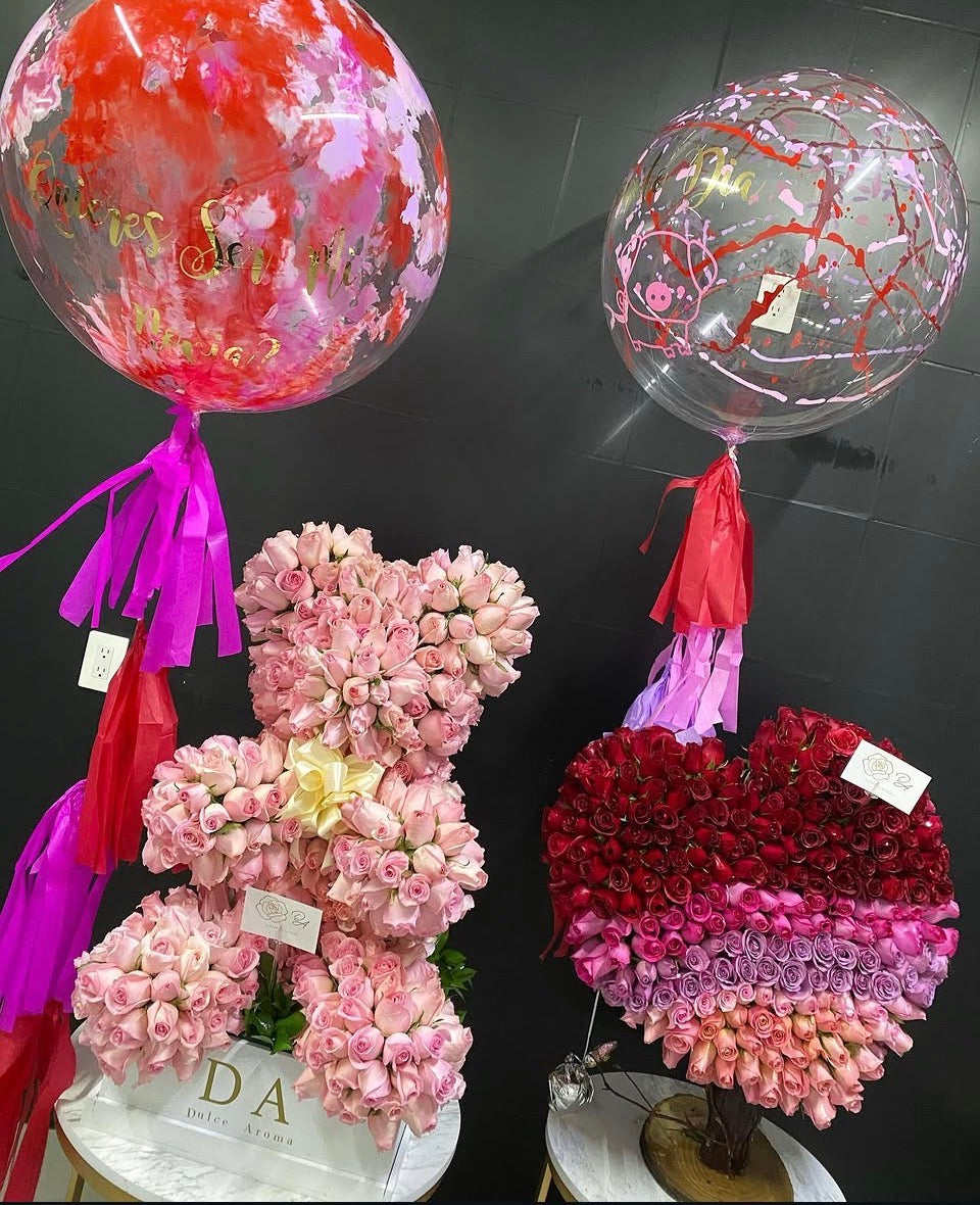 Paquete oso de rosas y corazón con globos