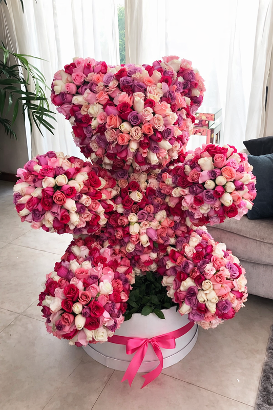 Oso 2200 rosas