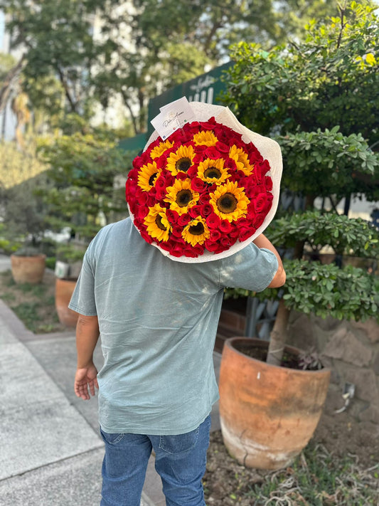 Ramo Girasol y Rosas