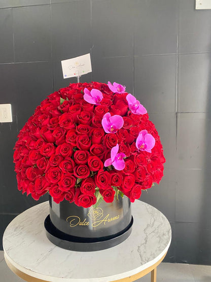 Esfera rosas y orquideas