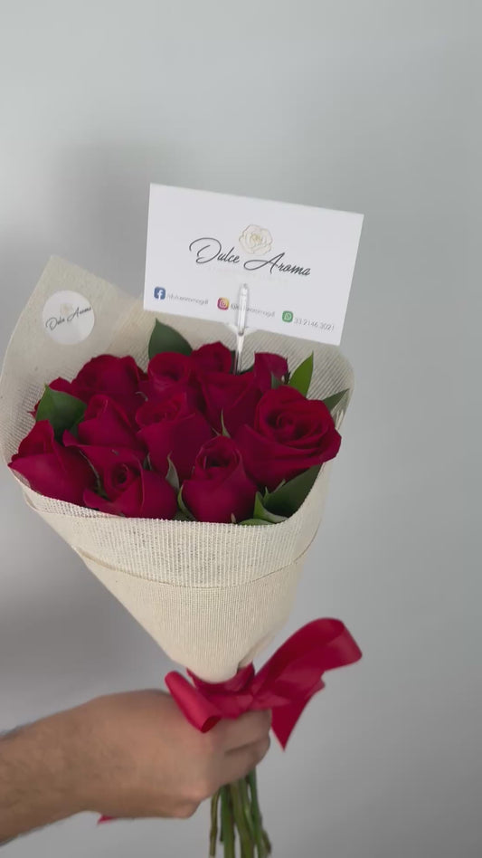 Ramo Clásico 12 Rosas