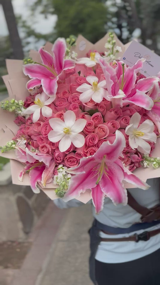 Ramo rosas, tulipanes oriental