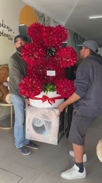 Oso 1200 rosas