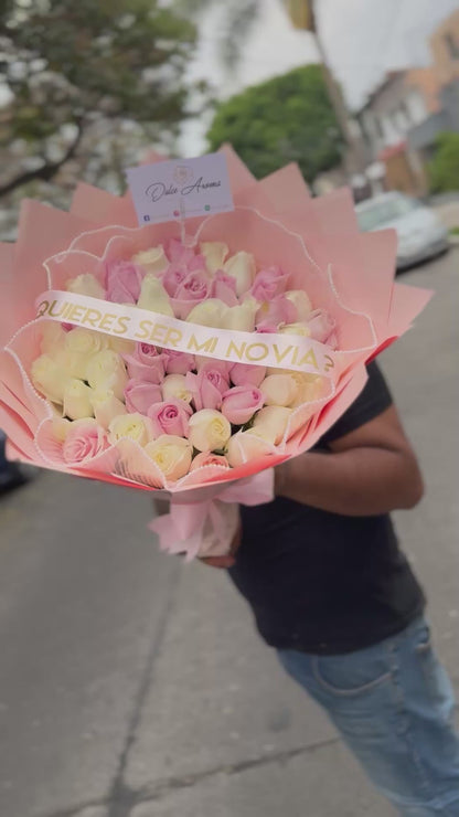 Ramo 50 rosas (personalizado)