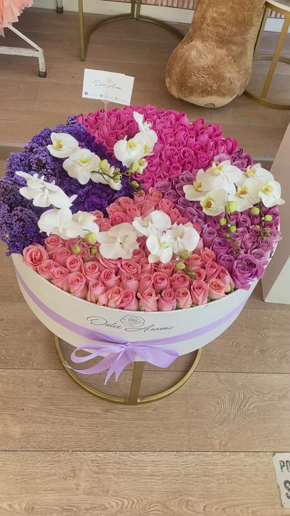 Circular pave rosas y orquídeas Phalaenopsis